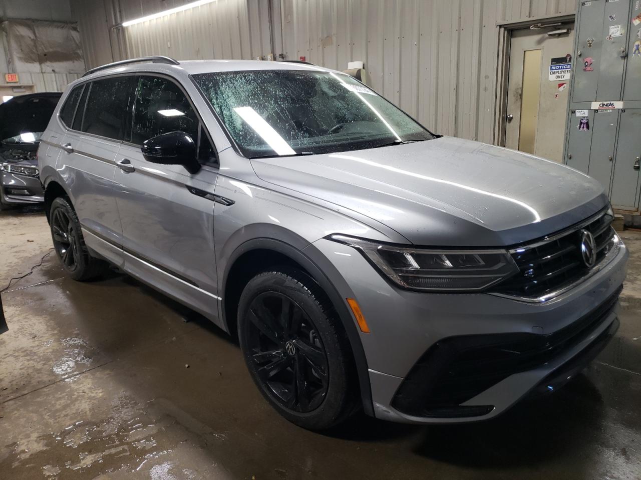 2023 VOLKSWAGEN TIGUAN SE R-LINE BLACK VIN:3VVCB7AX7PM058451