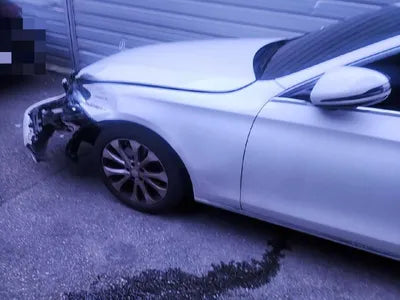 2016 Mercedes-Benz E 220 VIN: