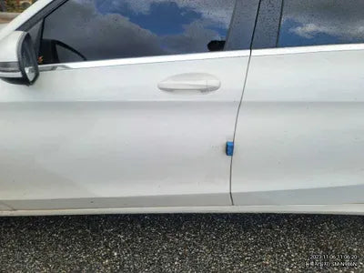 2017 Mercedes-Benz C 200 WDDWF4CB1HF584713 VIN:WDDWF4CB1HF584713