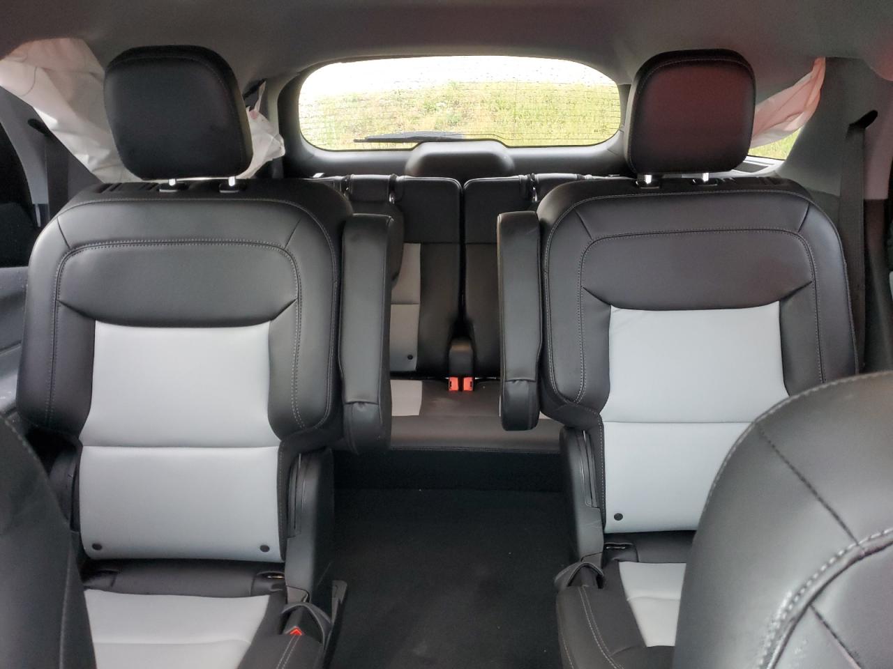 2024 FORD EXPLORER XLT VIN:1FMSK8DH5RGA52693
