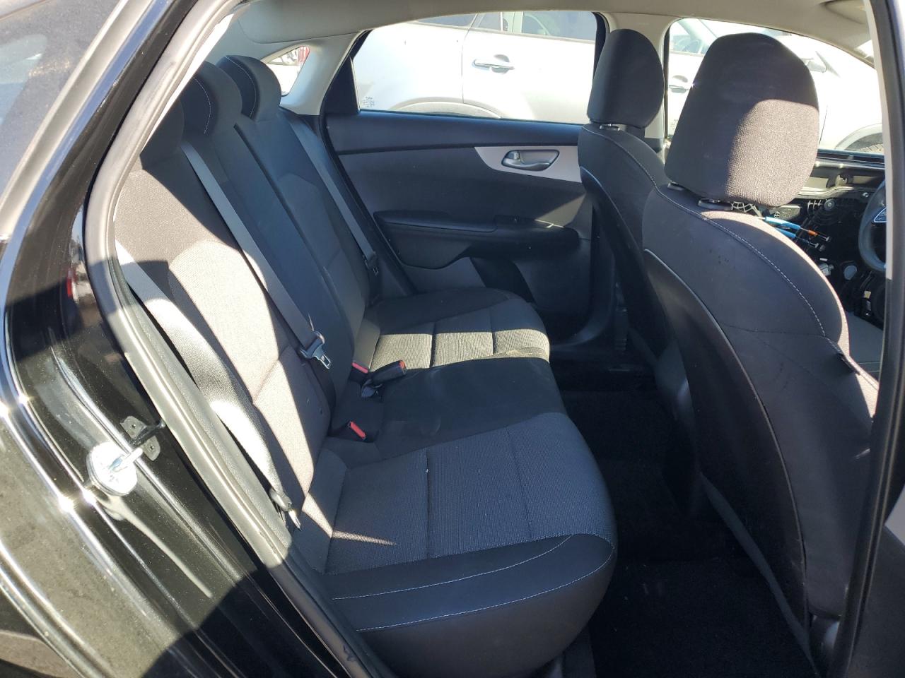 2022 KIA FORTE FE VIN:3KPF24AD7NE435464