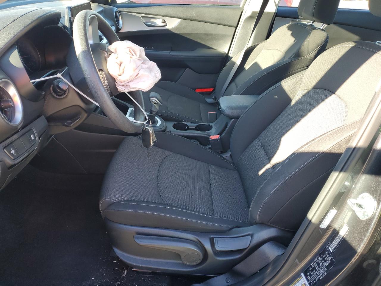 2023 KIA FORTE LX VIN:3KPF24AD4PE526243