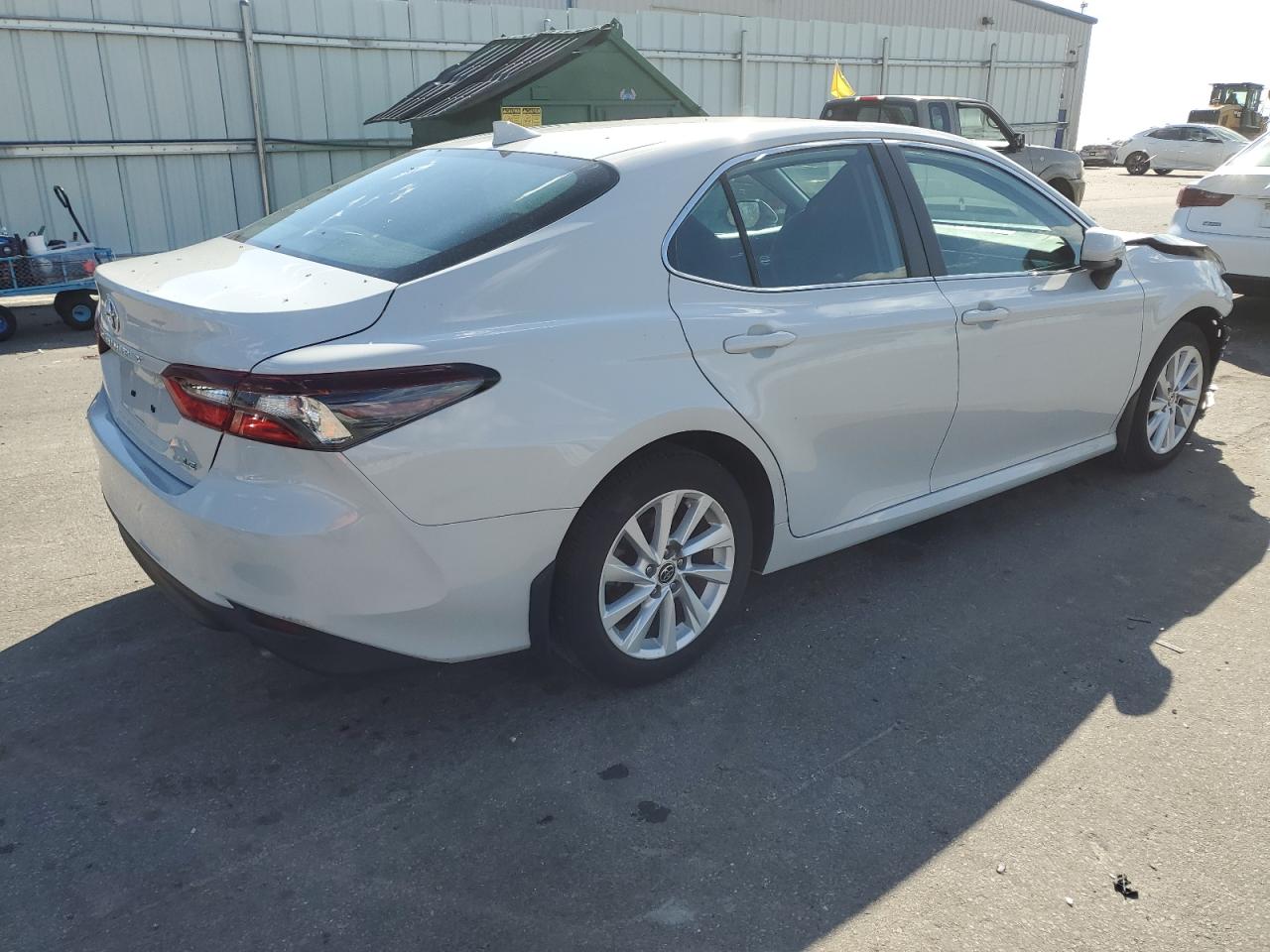 2022 TOYOTA CAMRY LE VIN:4T1C11AK4NU047043