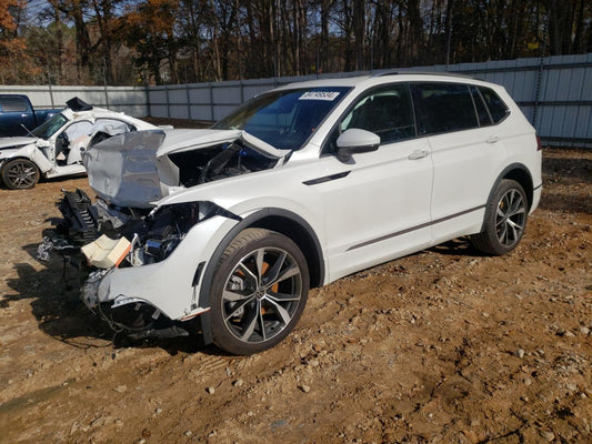 2024 VOLKSWAGEN TIGUAN SEL R-LINE BLACK VIN:3VV4B7AX3RM084522