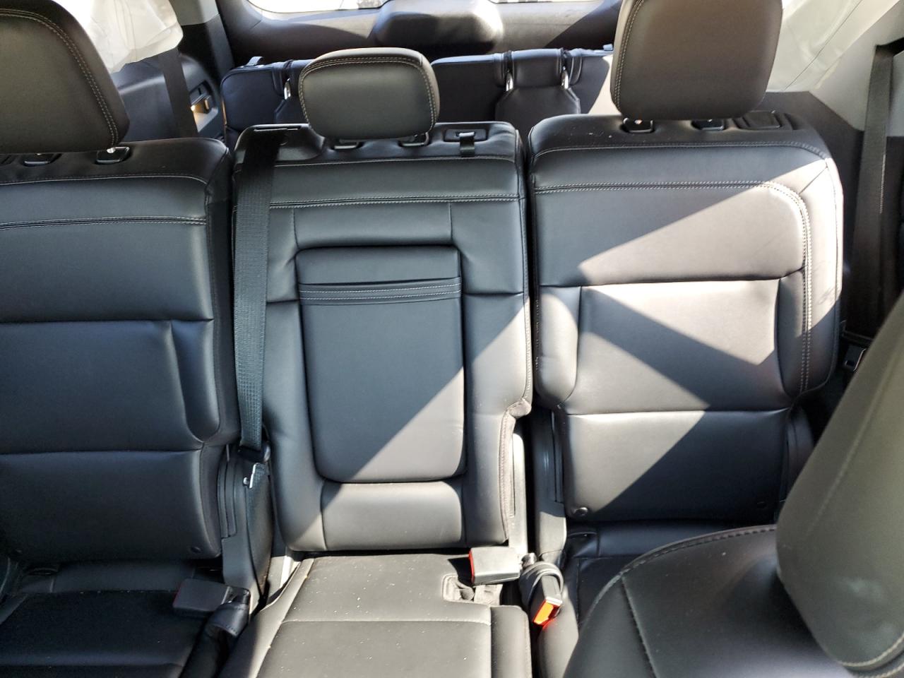 2022 FORD EXPLORER XLT VIN:1FMSK8DH9NGB83832 – VIN Public