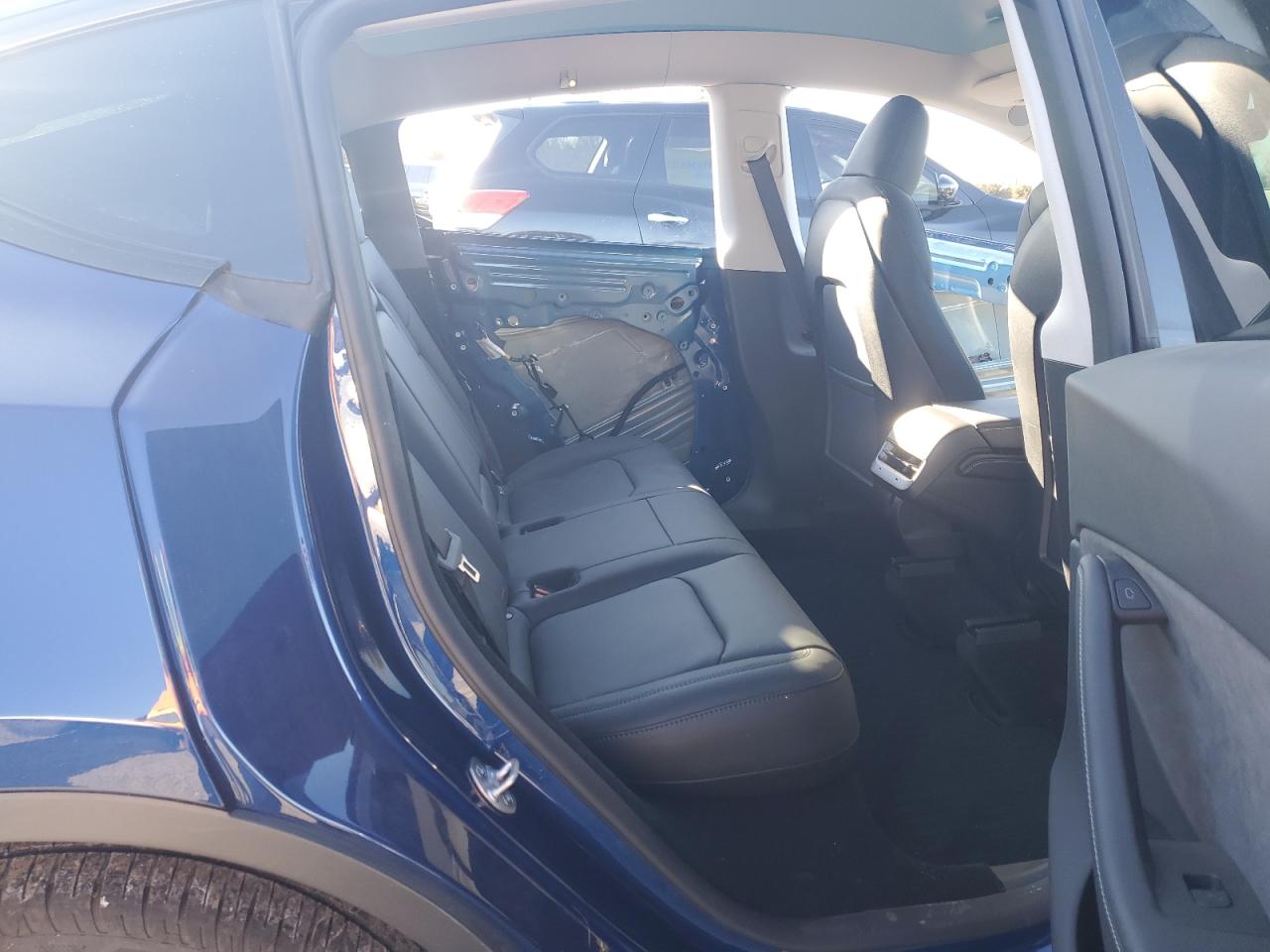 2023 TESLA MODEL Y  VIN:7SAYGDEE0PA196351