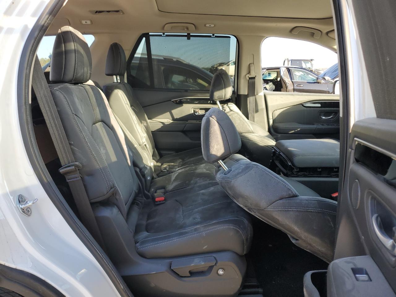 2024 HONDA PILOT TOURING VIN:5FNYG2H76RB012681