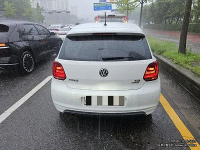 2015 Volkswagen Polo VIN: