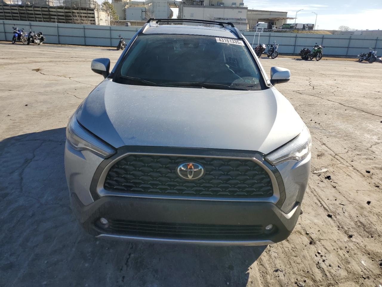 2022 TOYOTA COROLLA CROSS XLE VIN:7MUDAAAG3NV033813