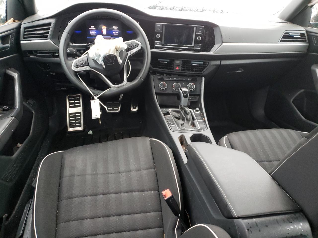 2024 VOLKSWAGEN JETTA SPORT VIN:3VWBM7BU9RM092190