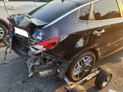 2018 Kia K5 KNAGW41EBKA031302 VIN:KNAGW41EBKA031302