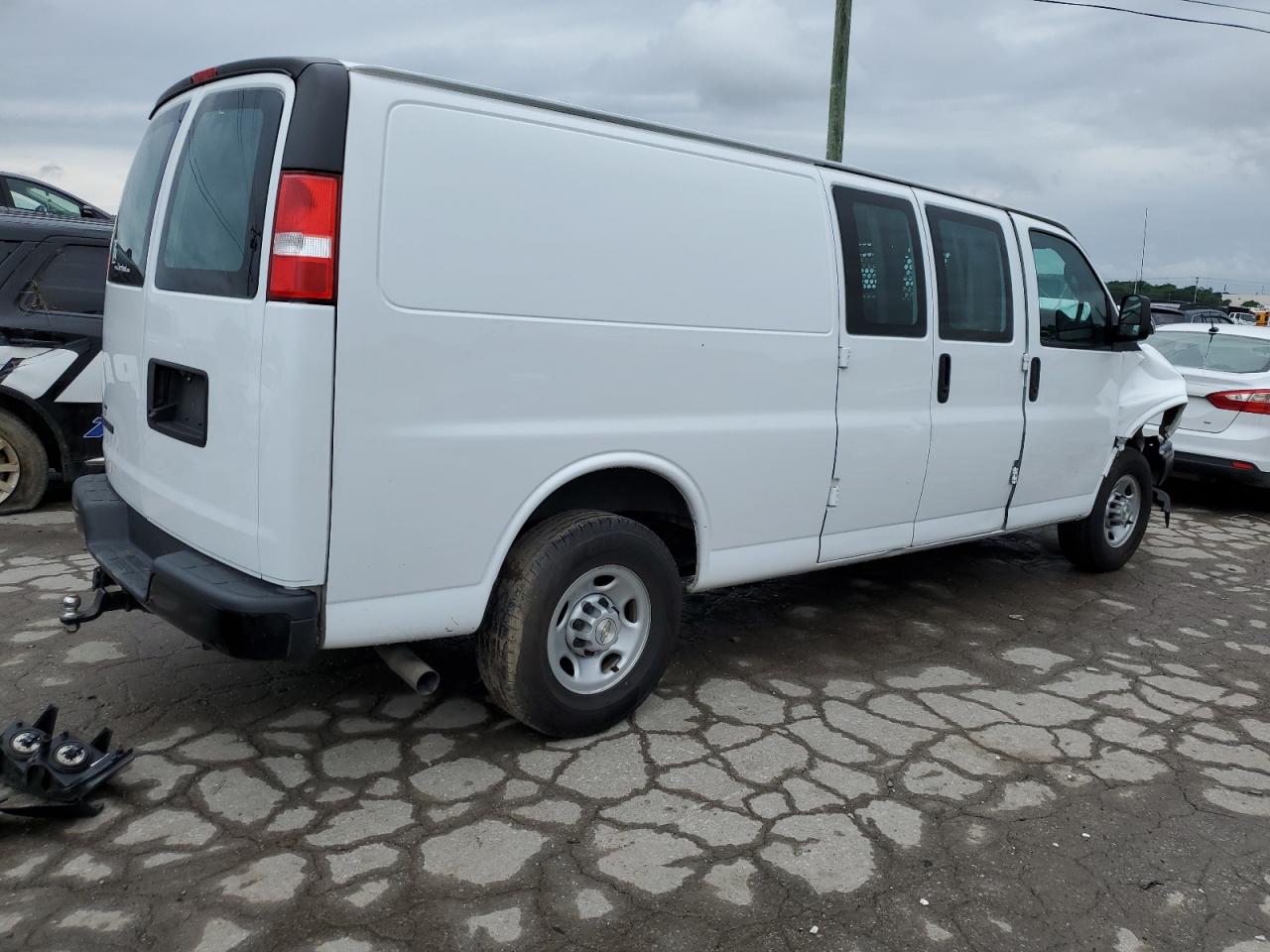 2022 CHEVROLET EXPRESS G2500  VIN:1GCWGBF79N1262056