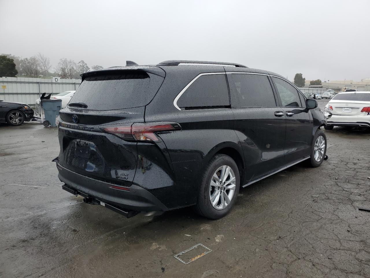 2023 TOYOTA SIENNA XSE VIN:5TDCSKFCXPS108007