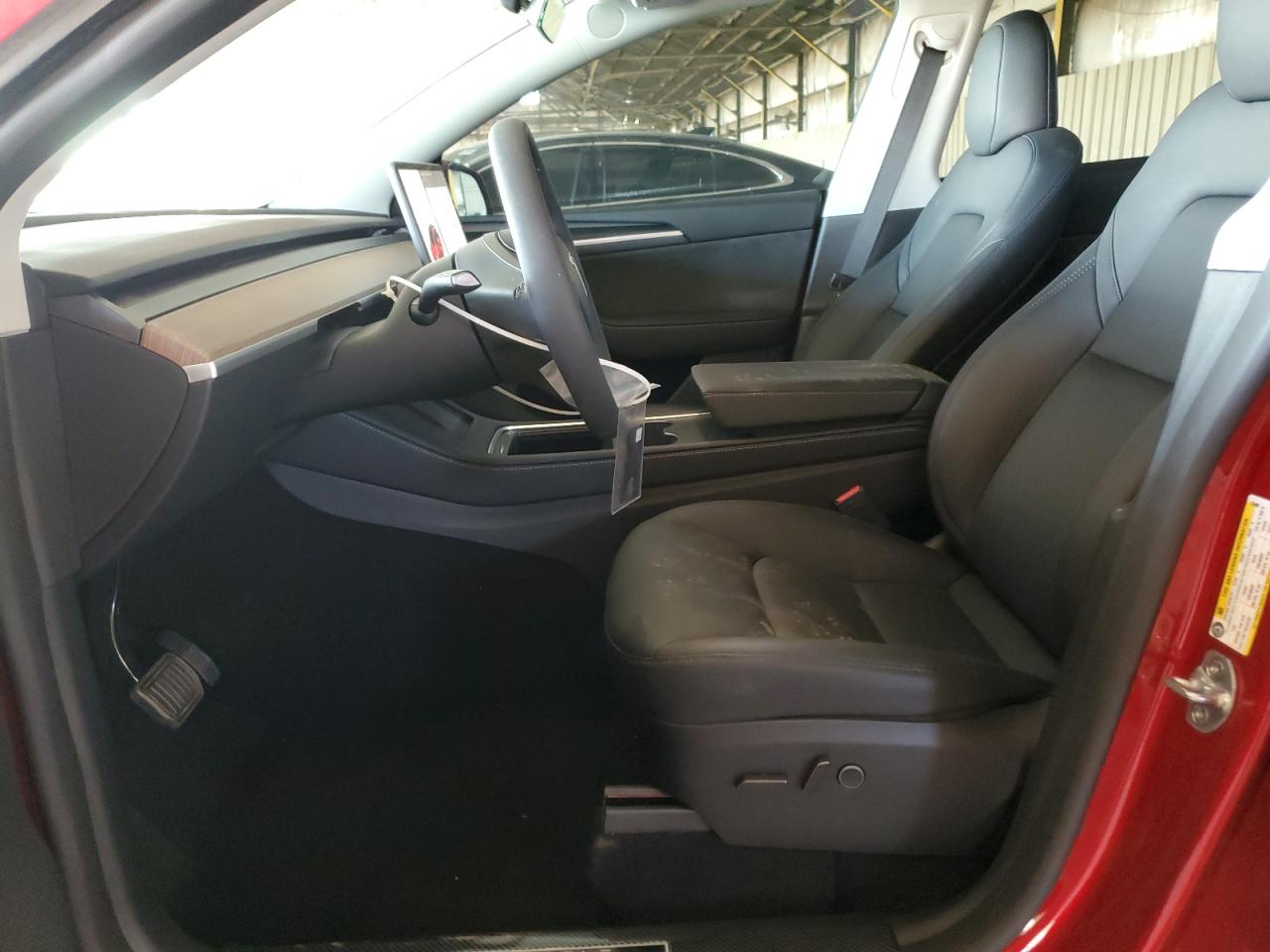 2024 TESLA MODEL Y  VIN:7SAYGDEE0RA276400