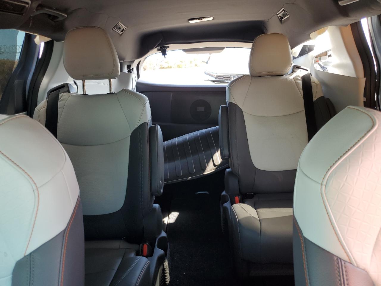 2022 TOYOTA SIENNA XSE VIN:5TDDRKEC3NS117999