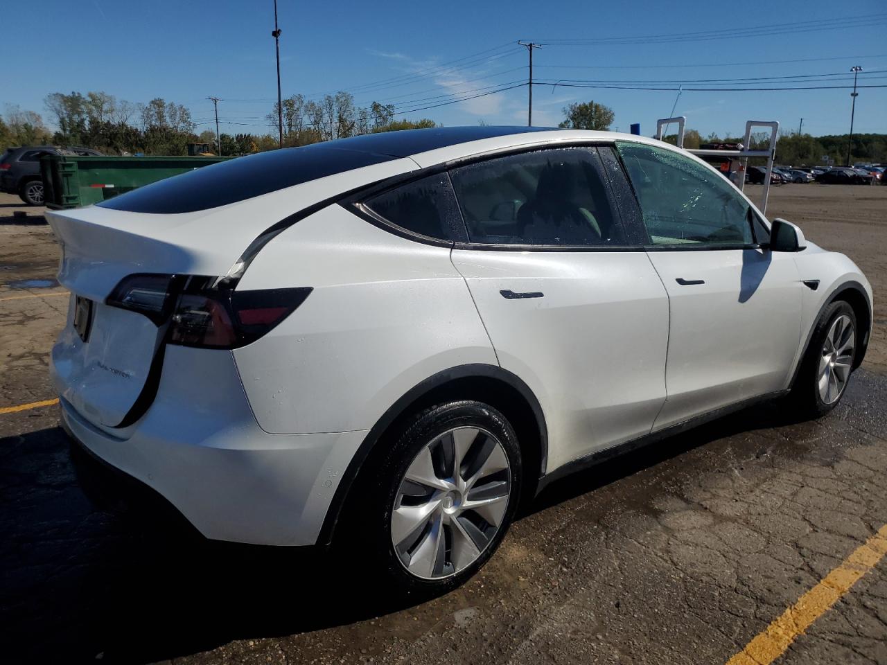 2022 TESLA MODEL Y  VIN:7SAYGAEE9NF396109