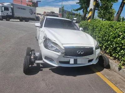 2014 Infiniti Q50 VIN: