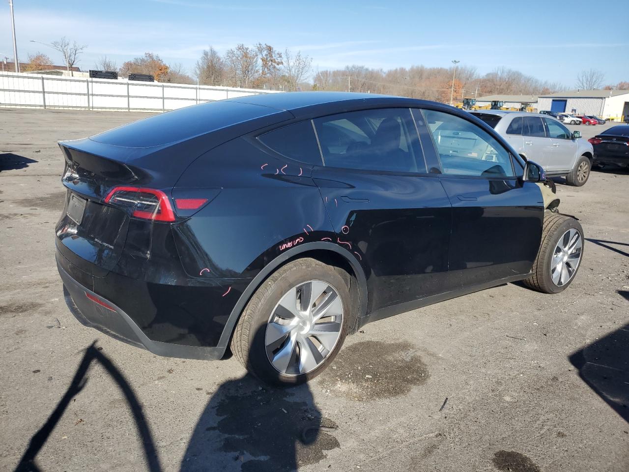 2023 TESLA MODEL Y  VIN:7SAYGDEE8PA108582