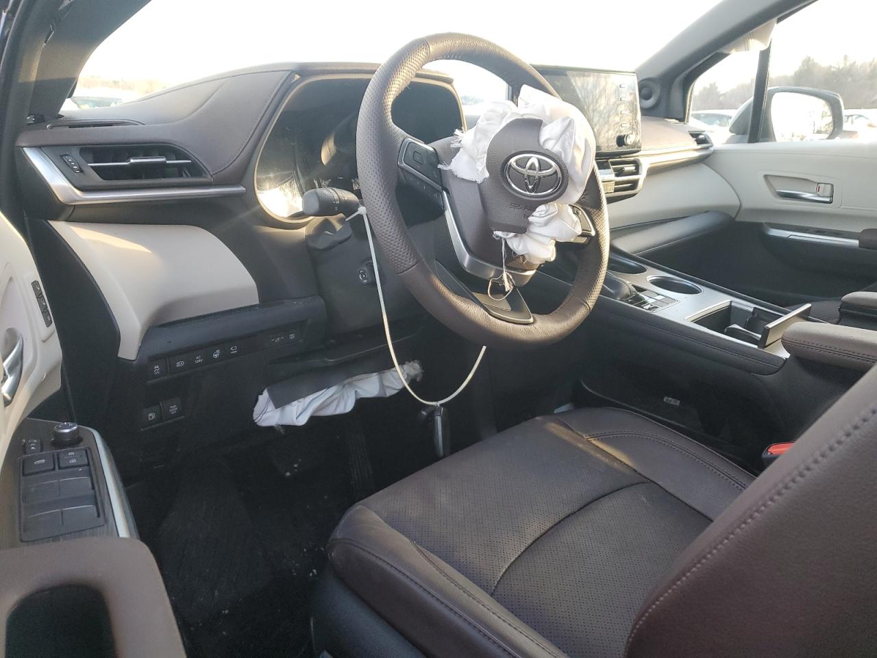 2024 TOYOTA SIENNA LIMITED VIN:5TDESKFC8RS144211