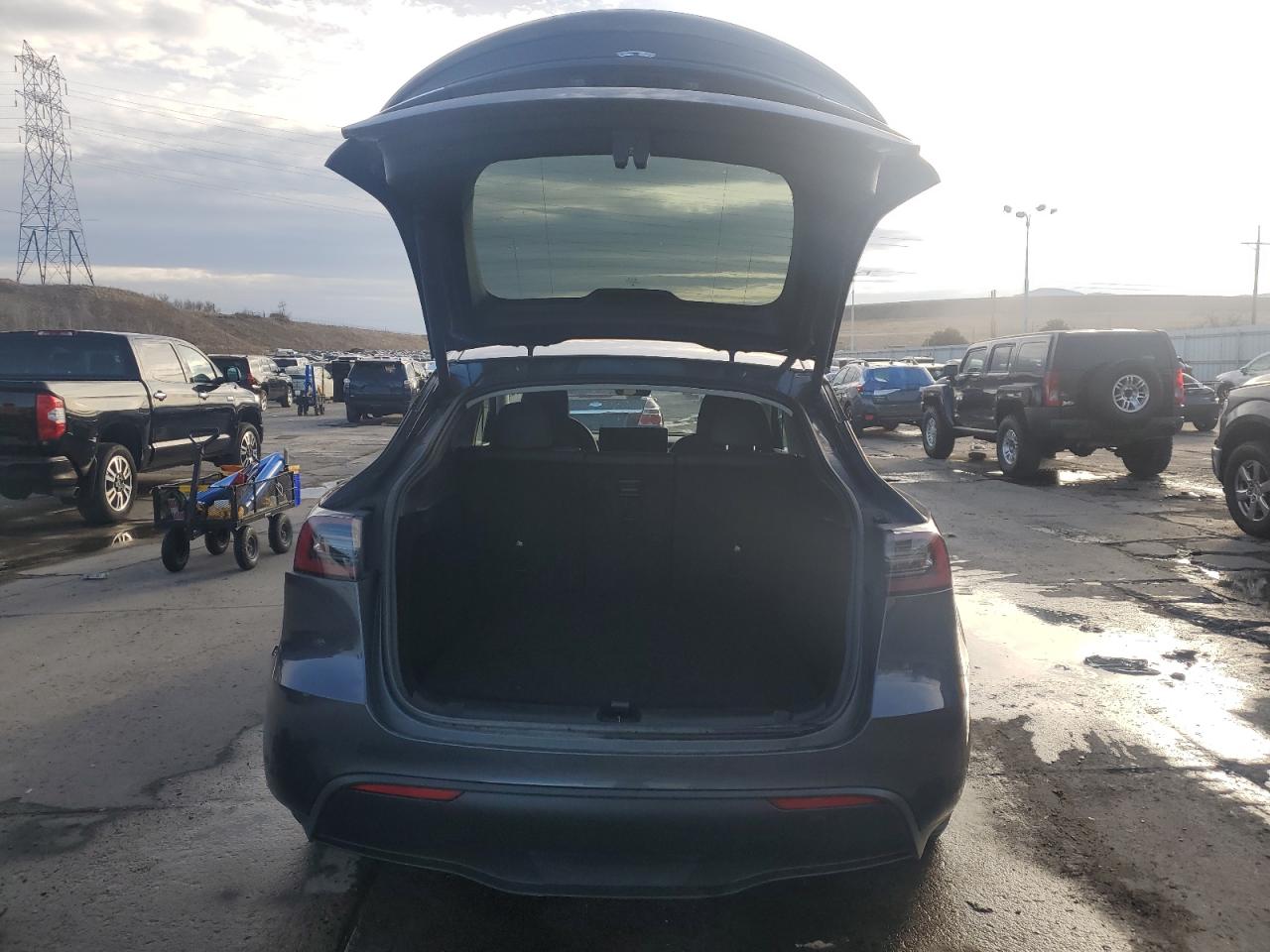 2023 TESLA MODEL Y  VIN:7SAYGDEF2PF865408