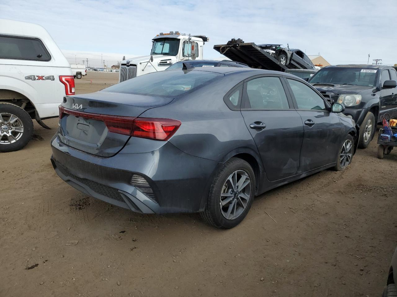 2024 KIA FORTE LX VIN:3KPF24AD1RE738746
