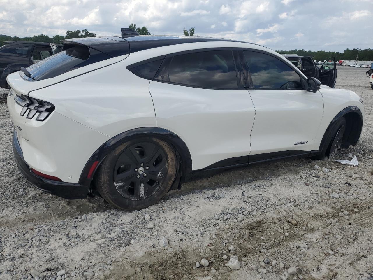 2022 FORD MUSTANG MACH-E CALIFORNIA ROUTE 1 VIN:3FMTK2SU6NMA38352