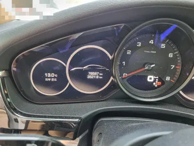 2018 Porsche Panamera VIN: