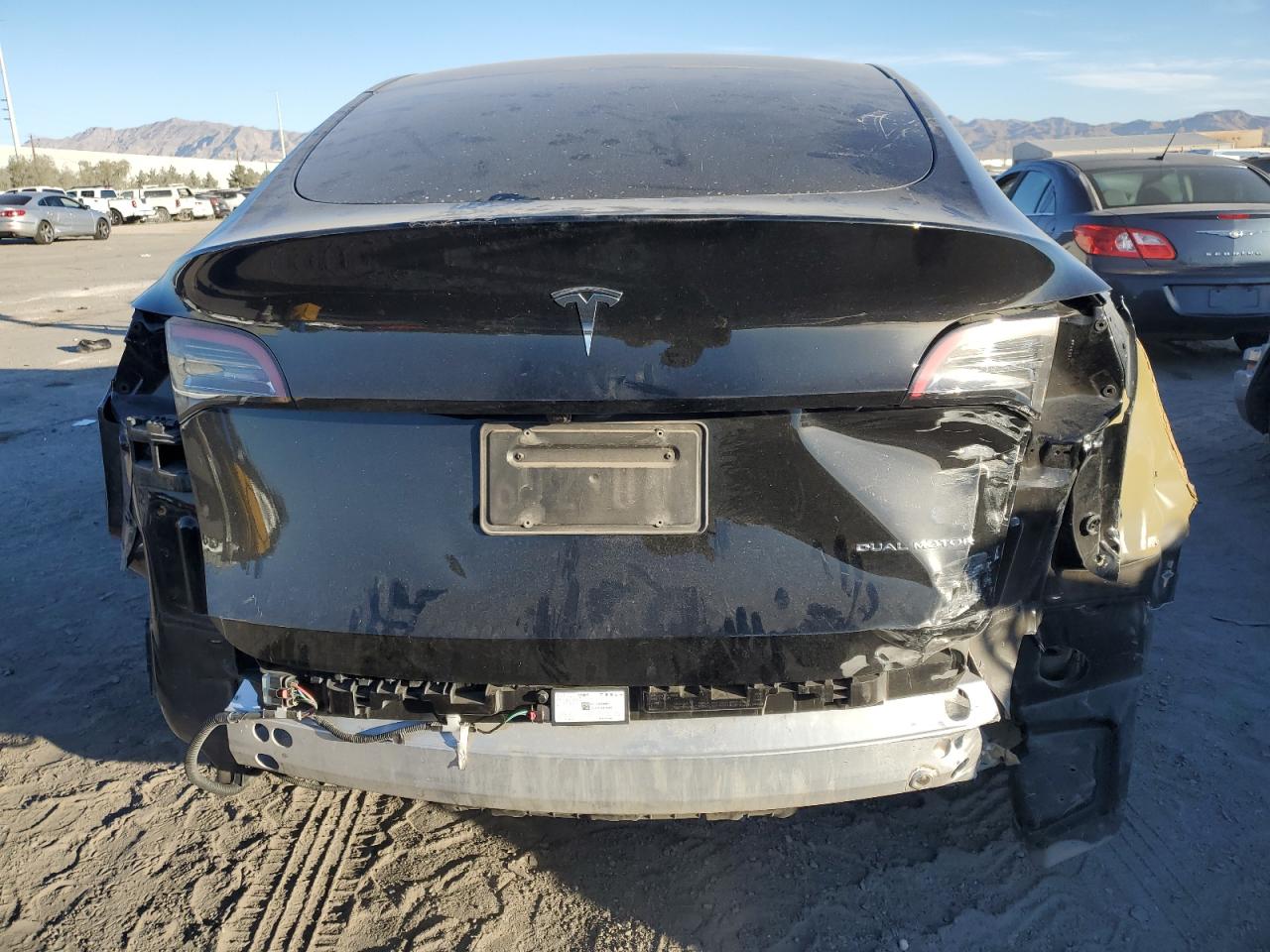 2023 TESLA MODEL Y  VIN:7SAYGDEE7PF835022