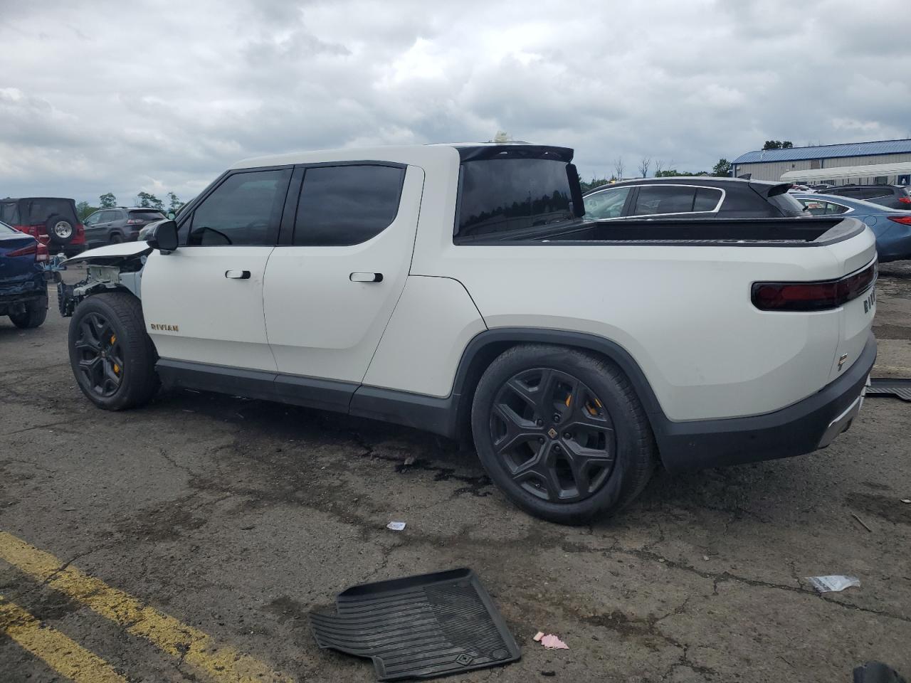 2022 RIVIAN R1T ADVENTURE VIN:7FCTGAAA3NN015635