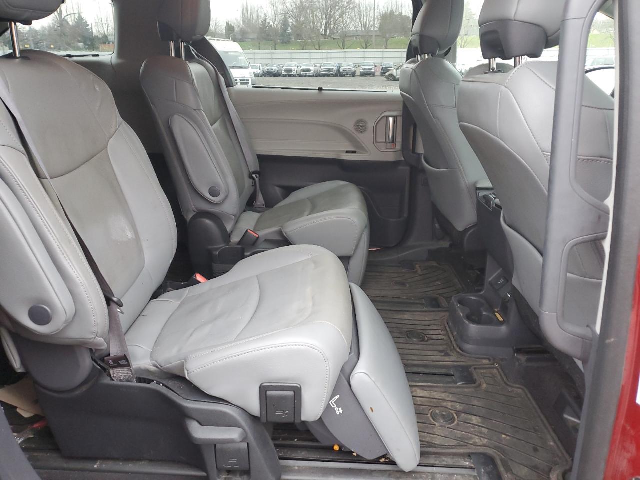 2022 TOYOTA SIENNA LIMITED VIN:5TDZSKFC8NS054715