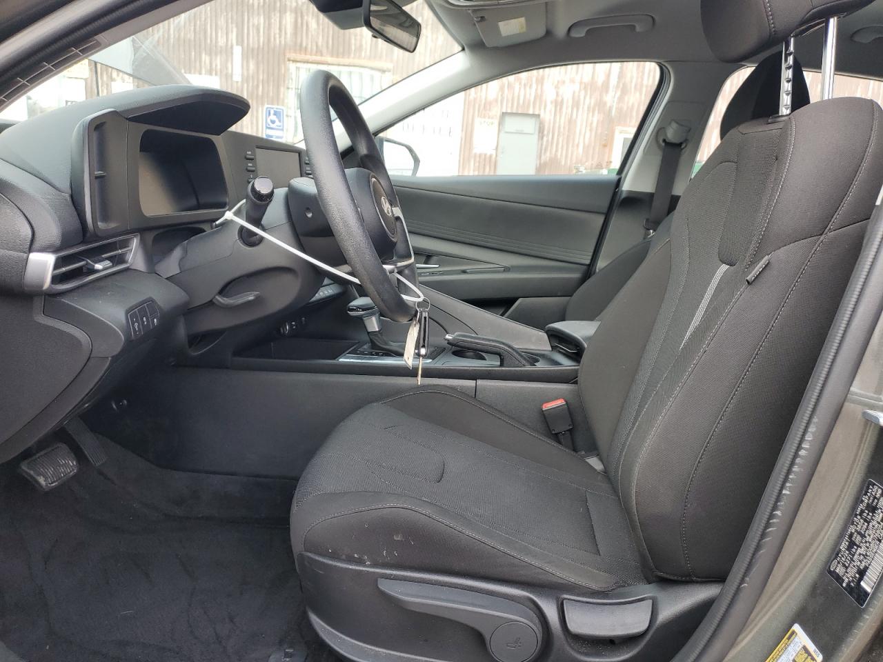 2024 HYUNDAI ELANTRA SE VIN:KMHLL4DG8RU768054