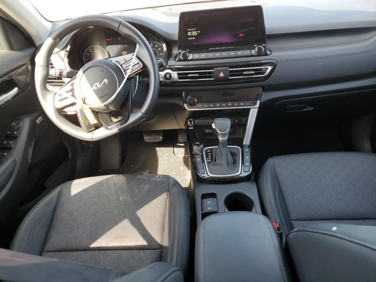2023 KIA SELTOS SX VIN:KNDETCA20P7420101