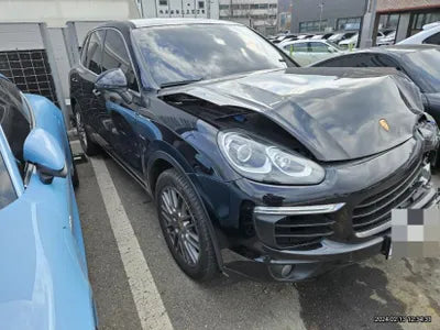 2016 Porsche Cayenne VIN: