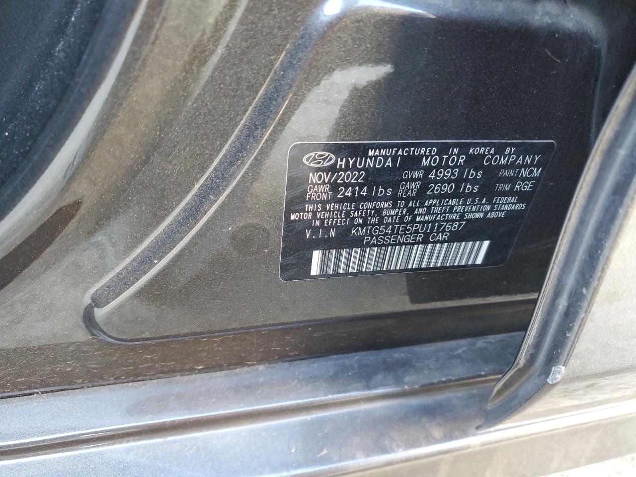 2023 GENESIS G70 BASE VIN:KMTG54TE5PU117687