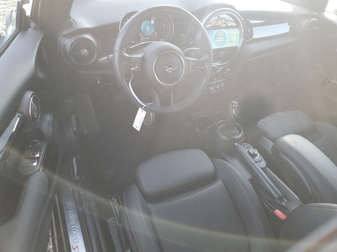 2024 MINI COOPER S VIN:WMW43DL02R3R80576