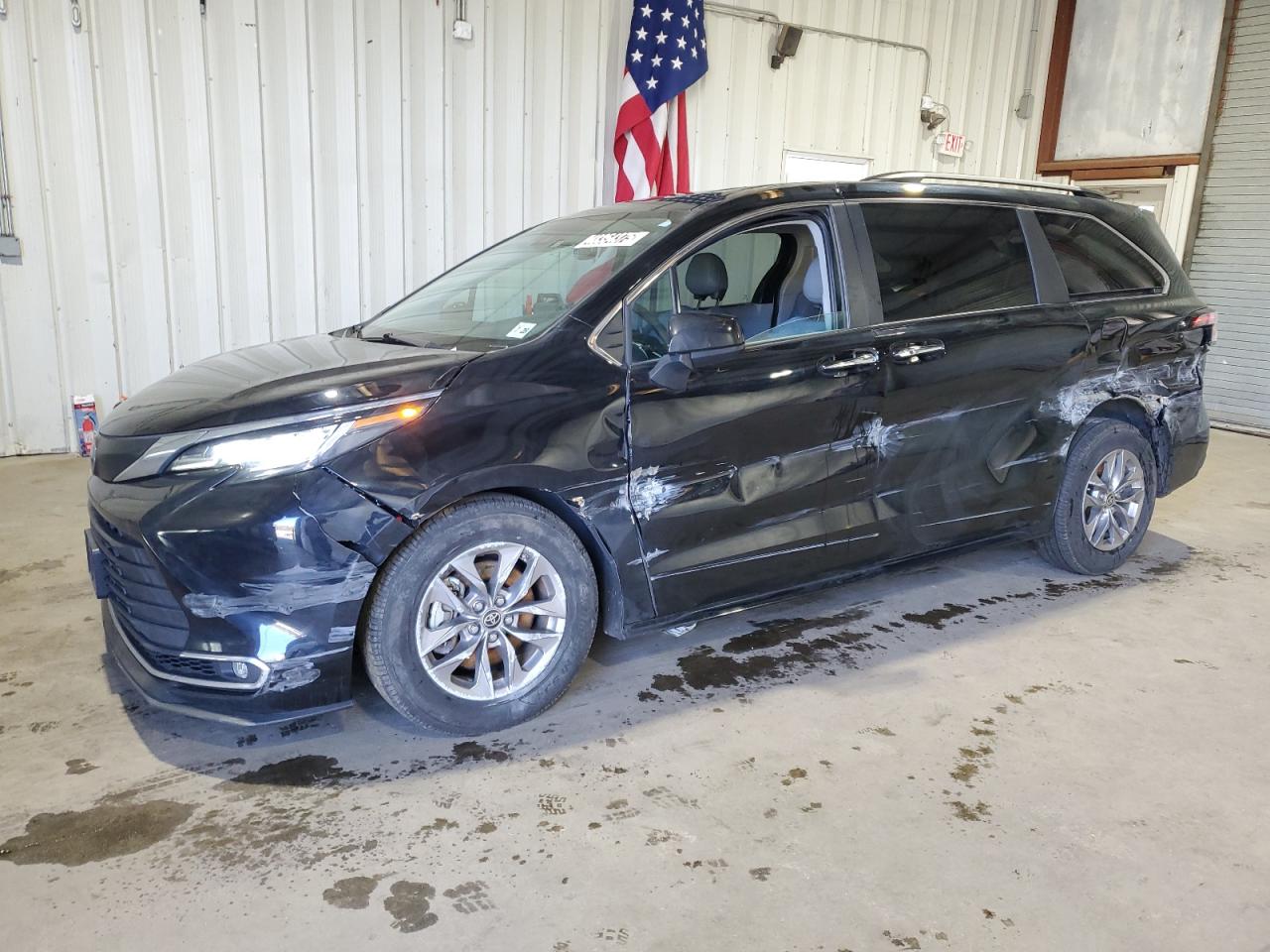 2023 TOYOTA SIENNA XLE VIN:5TDYRKEC7PS168068