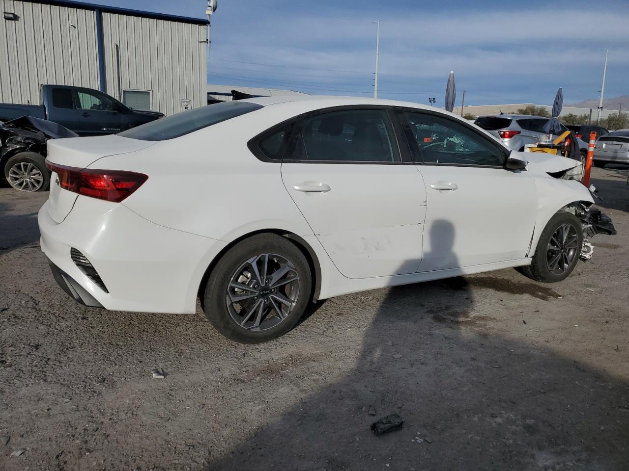 2023 KIA FORTE LX VIN:3KPF24AD4PE608845