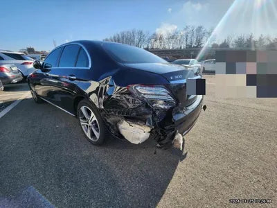 2017 Mercedes-Benz E 300 WDDZF4KB9HA137221 VIN:WDDZF4KB9HA137221