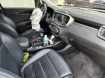 2018 Kia Sorento KNAPG81BDJA439364 VIN:KNAPG81BDJA439364