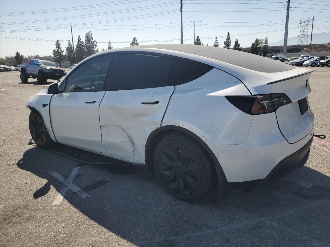 2023 TESLA MODEL Y  VIN:7SAYGDEE4PA109499