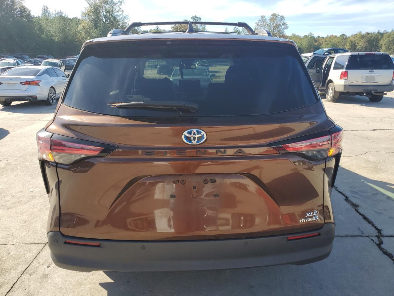 2022 TOYOTA SIENNA XLE VIN:5TDYRKEC0NS098524