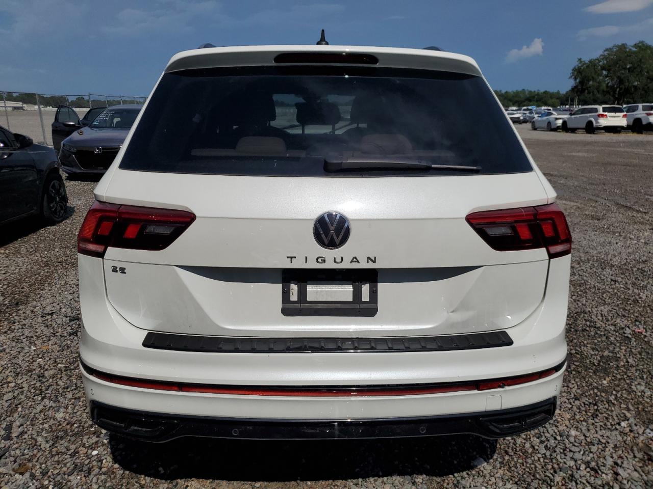 2023 VOLKSWAGEN TIGUAN SE R-LINE BLACK VIN:3VVCB7AX7PM074763