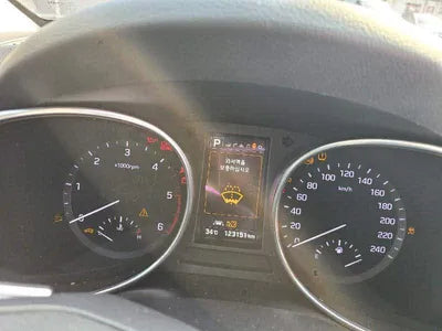 2016 Hyundai Santa FE KMHSW81UBHU740464 VIN:KMHSW81UBHU740464