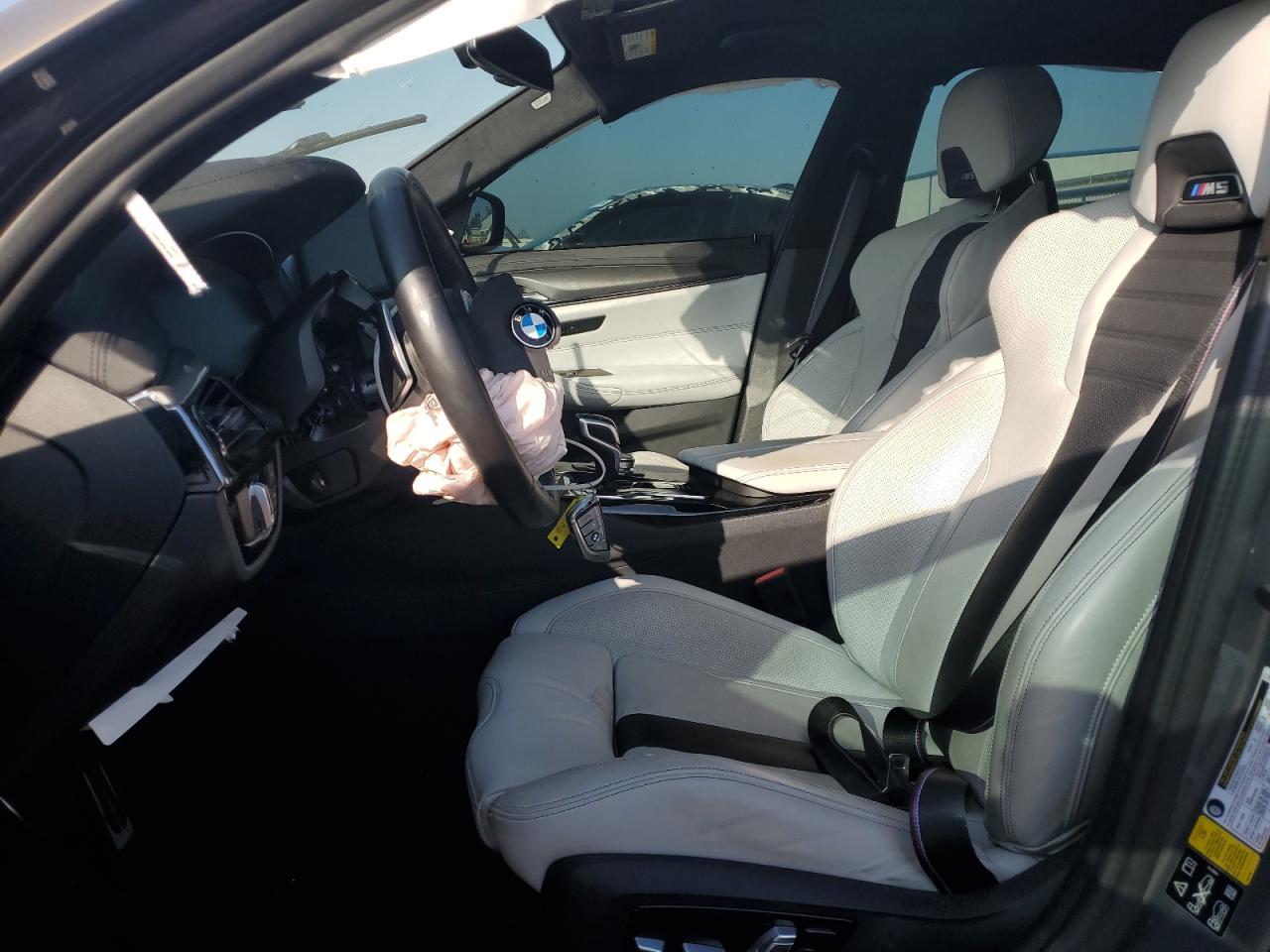 2022 BMW M5  VIN:WBS83CH03NCH66564