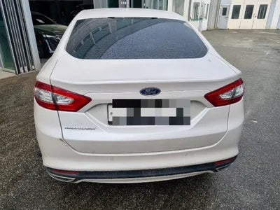 2015 Ford Mondeo VIN: