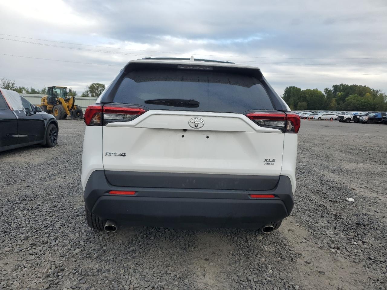 2023 TOYOTA RAV4 XLE VIN:2T3P1RFV8PC353550