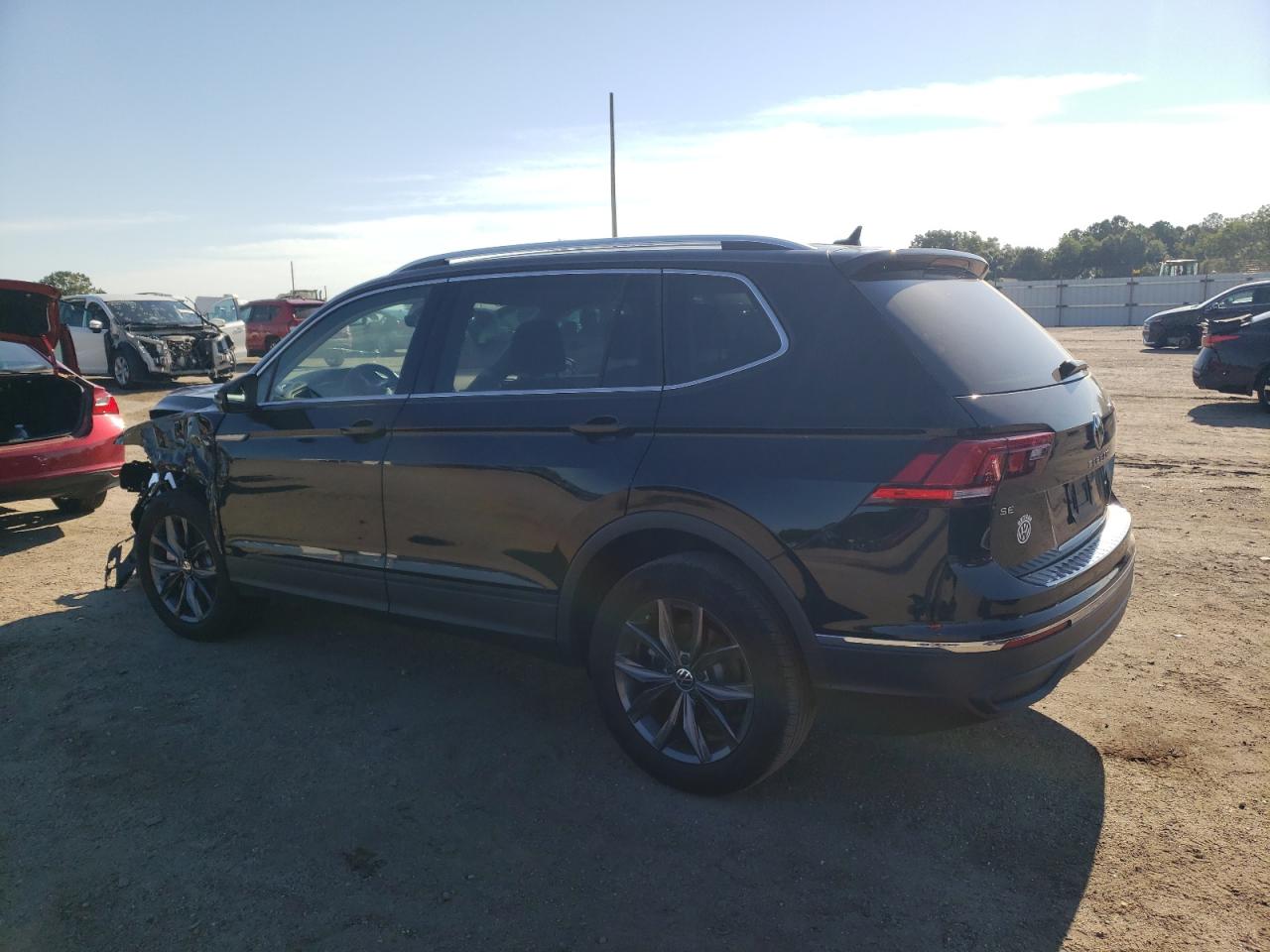 2023 VOLKSWAGEN TIGUAN SE VIN:3VV3B7AX1PM139946