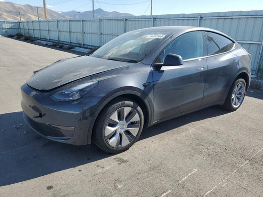 2024 TESLA MODEL Y  VIN:7SAYGDEE1RA241977