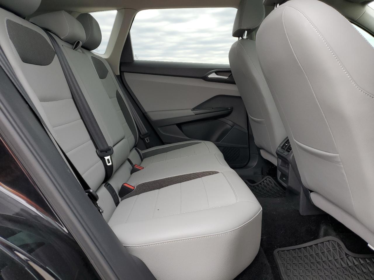 2023 VOLKSWAGEN TAOS SE VIN:3VVEX7B21PM381133