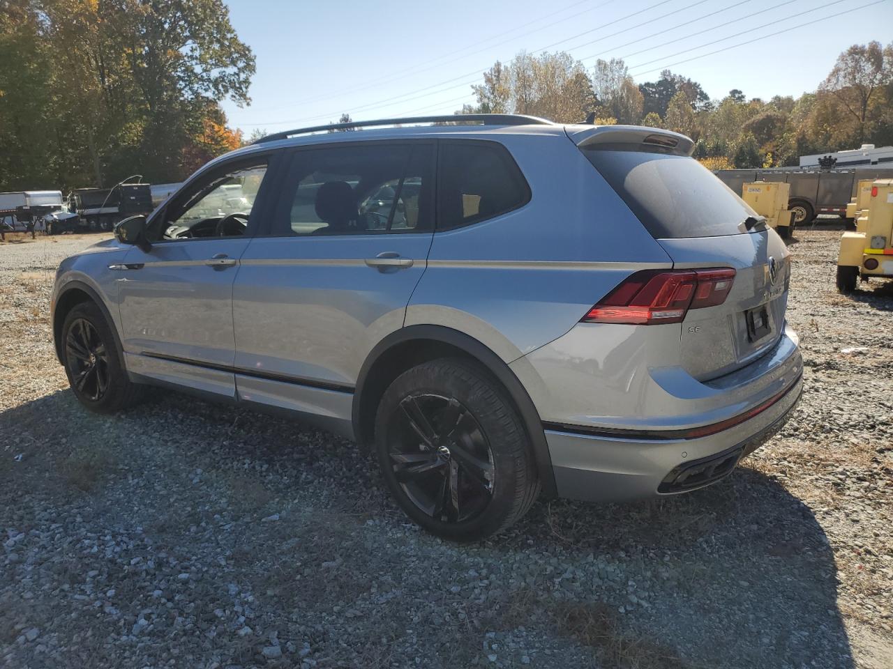 2023 VOLKSWAGEN TIGUAN SE R-LINE BLACK VIN:3VV8B7AXXPM002168